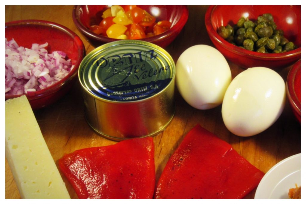 Ingredients for stuffed pepper tapas