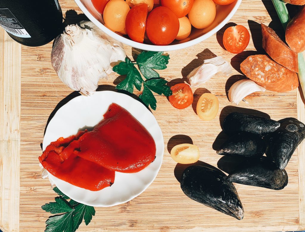 Steamed Mussels with Chorizo & Tomato Ingredients