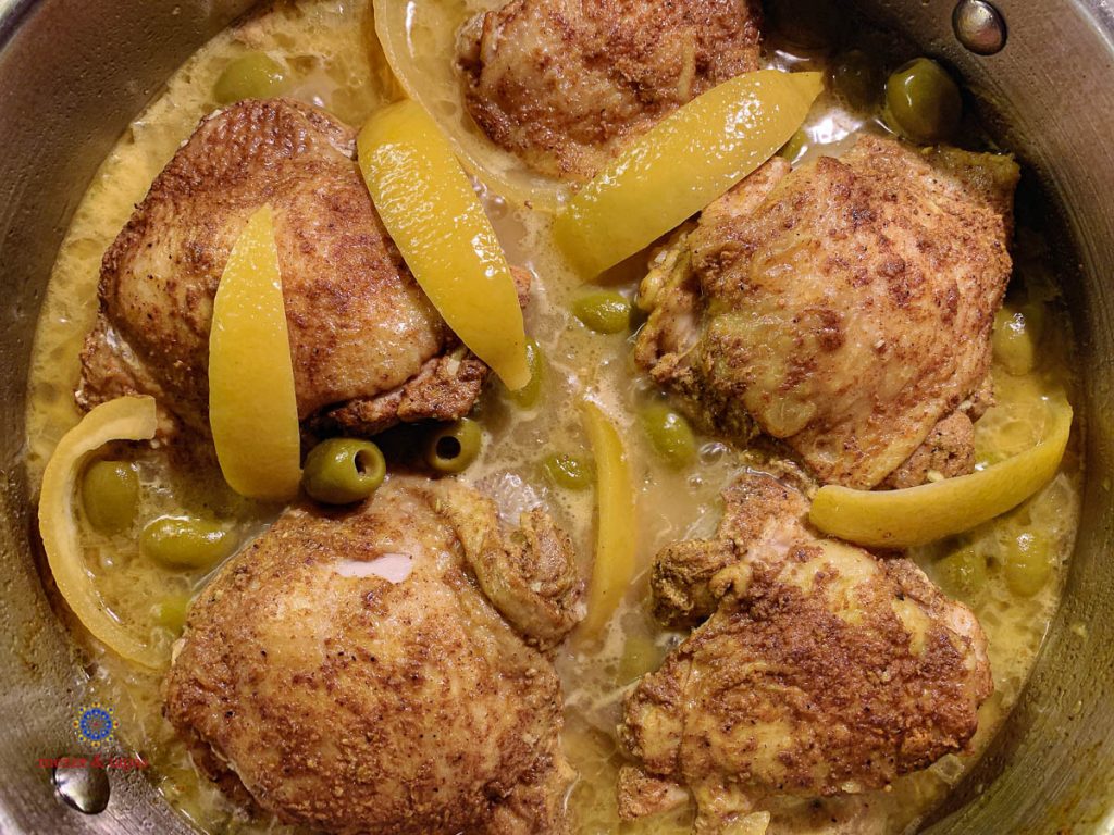Cooked Chicken with Lemon and Olives