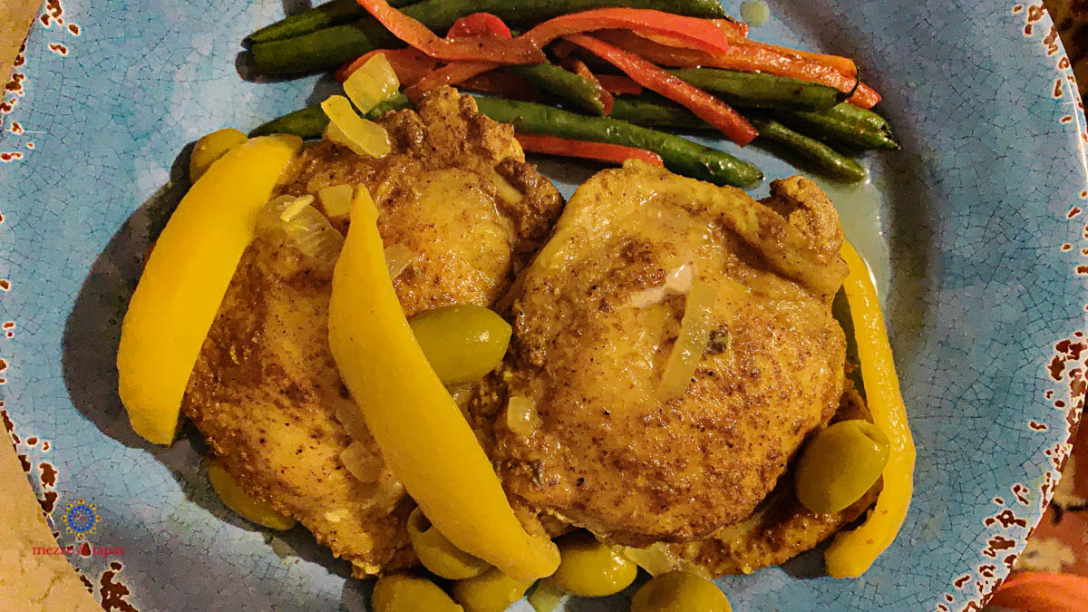 Chicken Lemon and Olives Featured