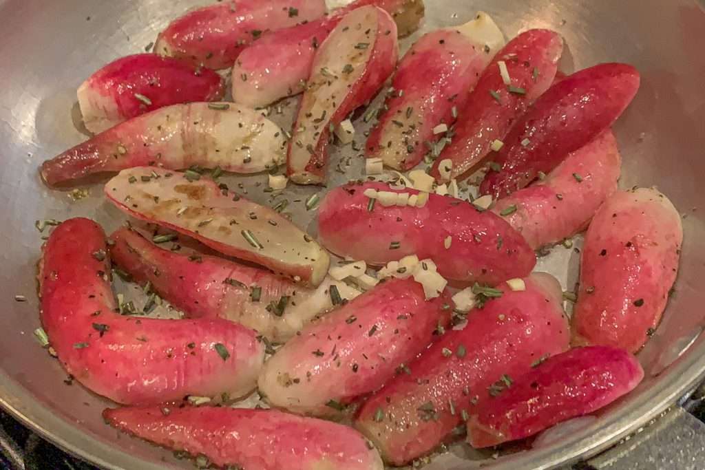 French Breakfast-Radish Add Herbs