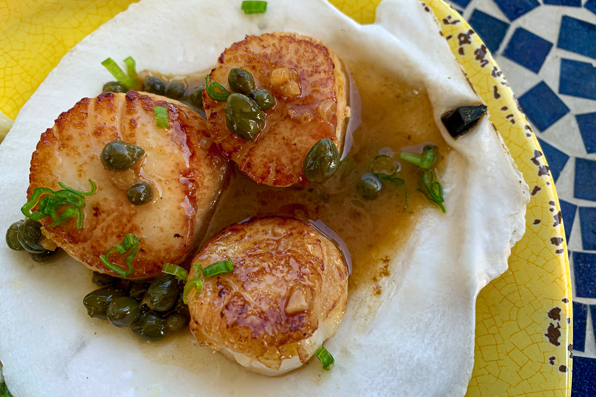 Scallops with Lemon Caper Sauce Featured
