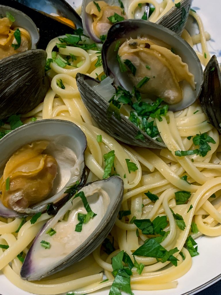 Linguine Mussels and Clams Verticle